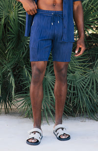 Model is 5'10 wearing W30