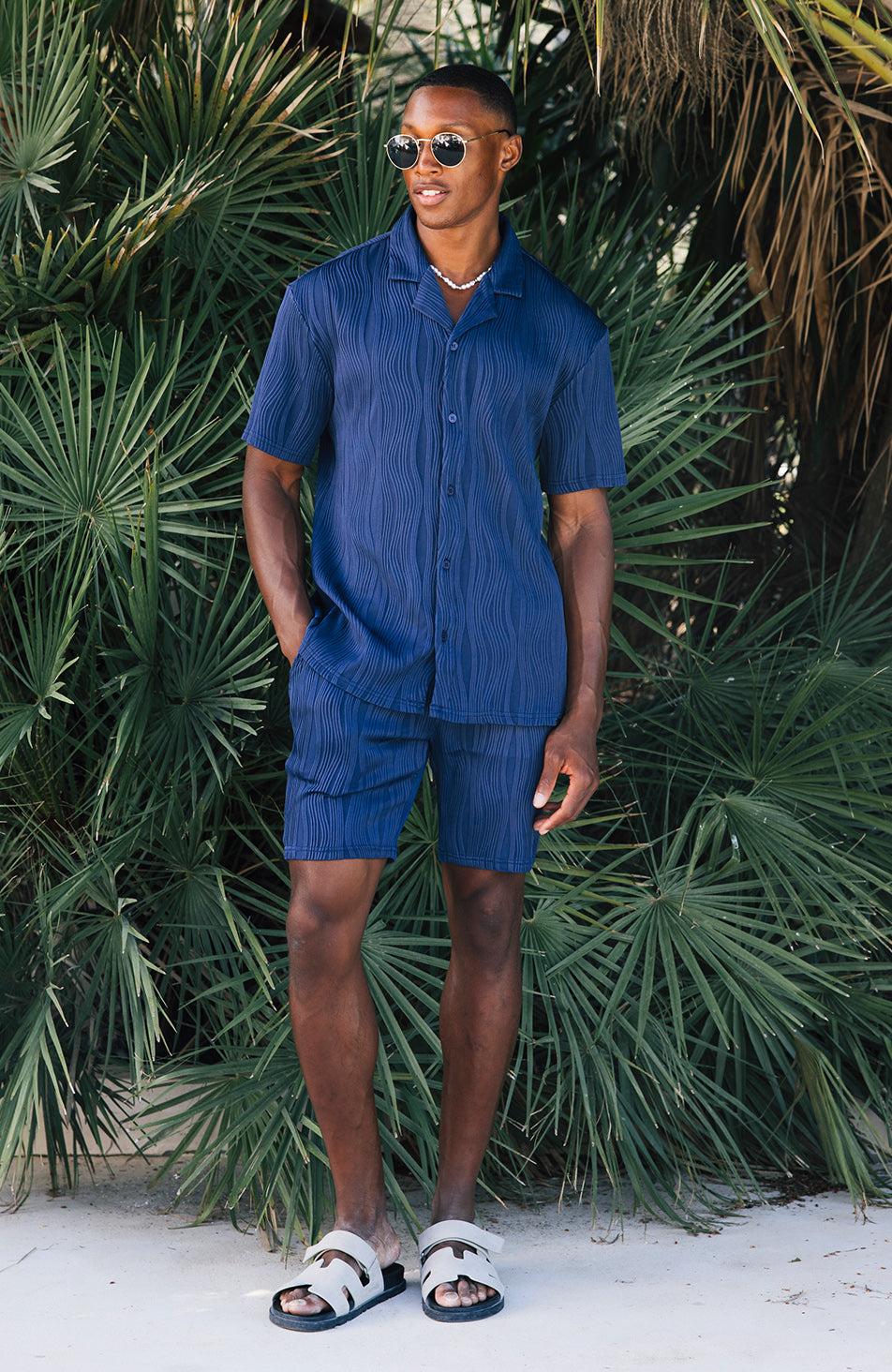 Relaxed Fit Wave Shirt in Navy