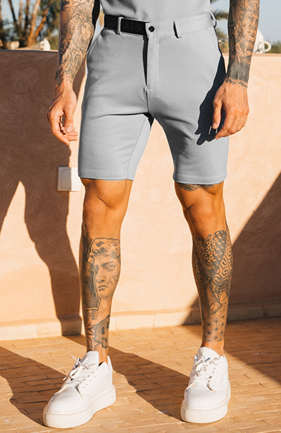 Signature Shorts with Half Belt in Ice Blue