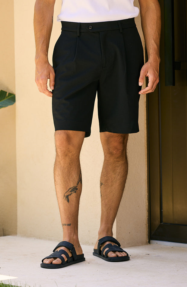 Model is 5'11 with a waist 32", wearing a W32