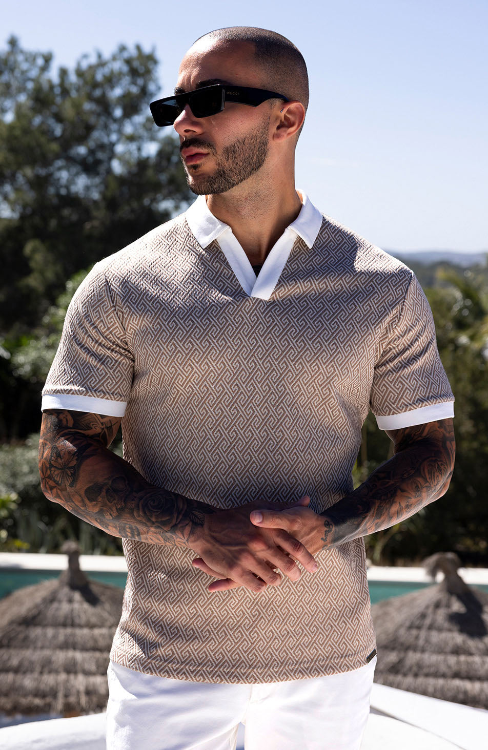 Calvi Swirl Geo Jacquard Slim Polo in Sand