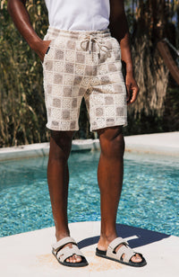 Model is 6'1 with W30, wearing W30