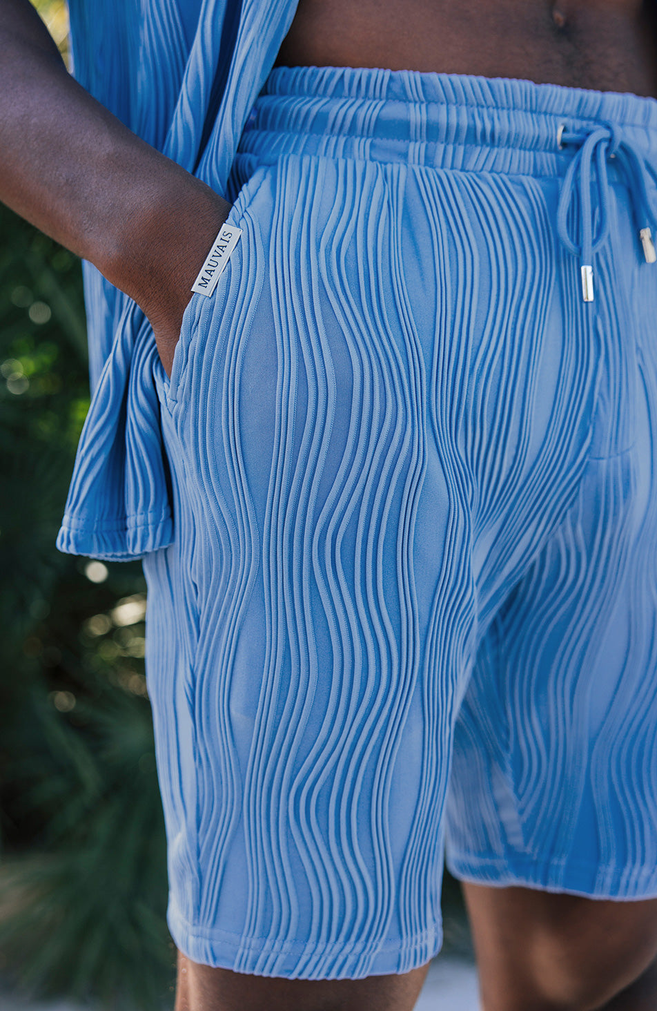 Wave Shorts in Blue