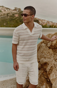 Model is 6'0, chest 39.5", wearing a size M