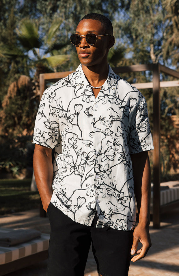 Model is 6'1 with size S chest, wearing M