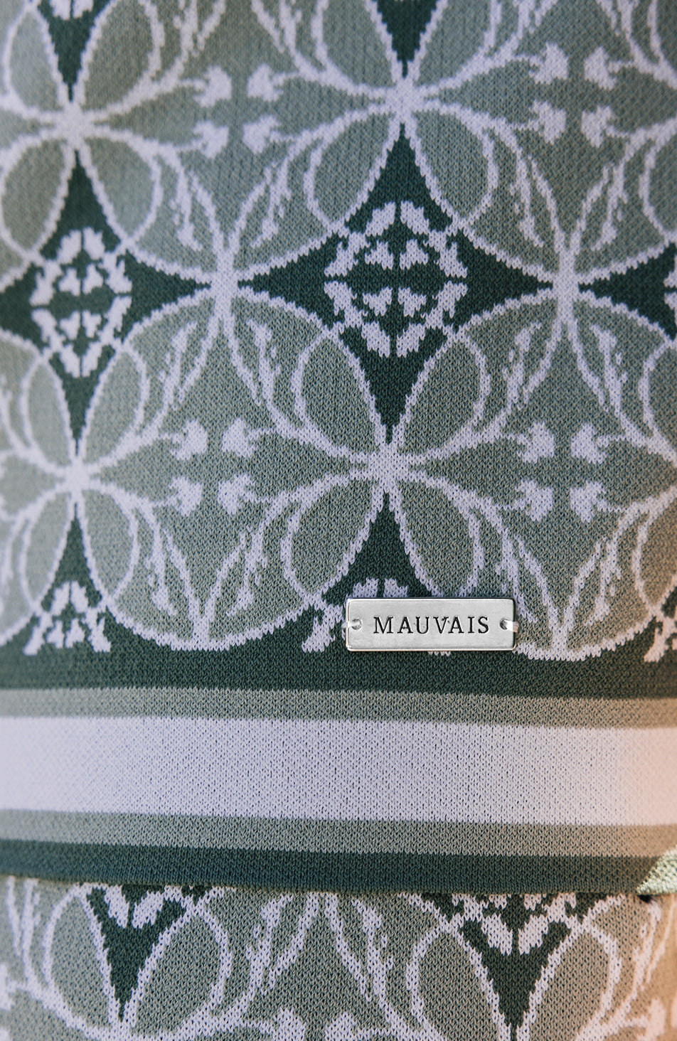 MAUVAIS