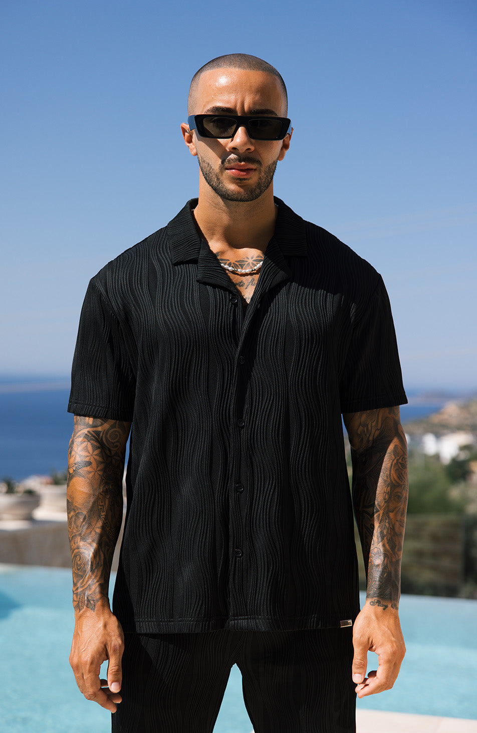 Wave Revere Oversized Shirt in Black