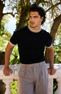 Model is 5'11 with size S chest, wearing size S