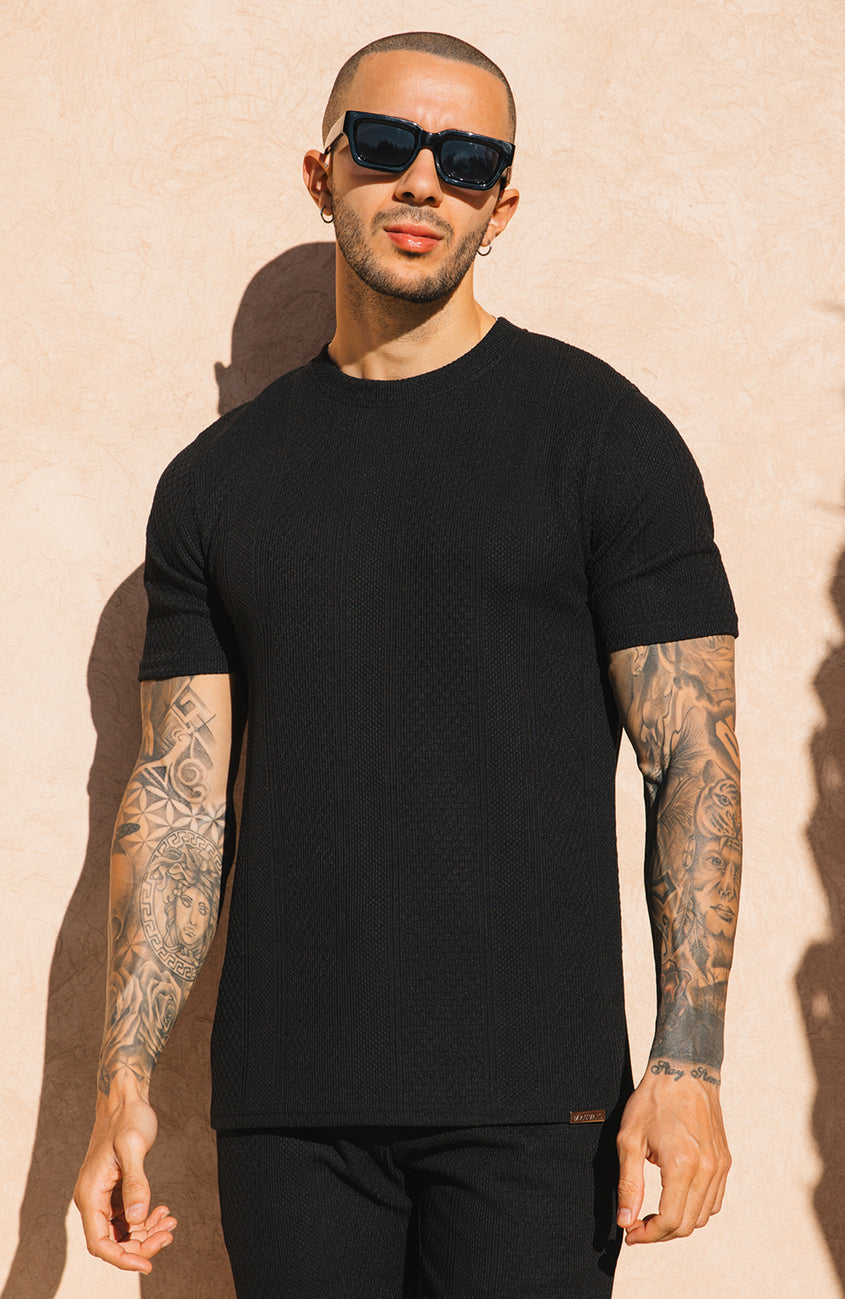 Cedro Slim Textured Tee in Black