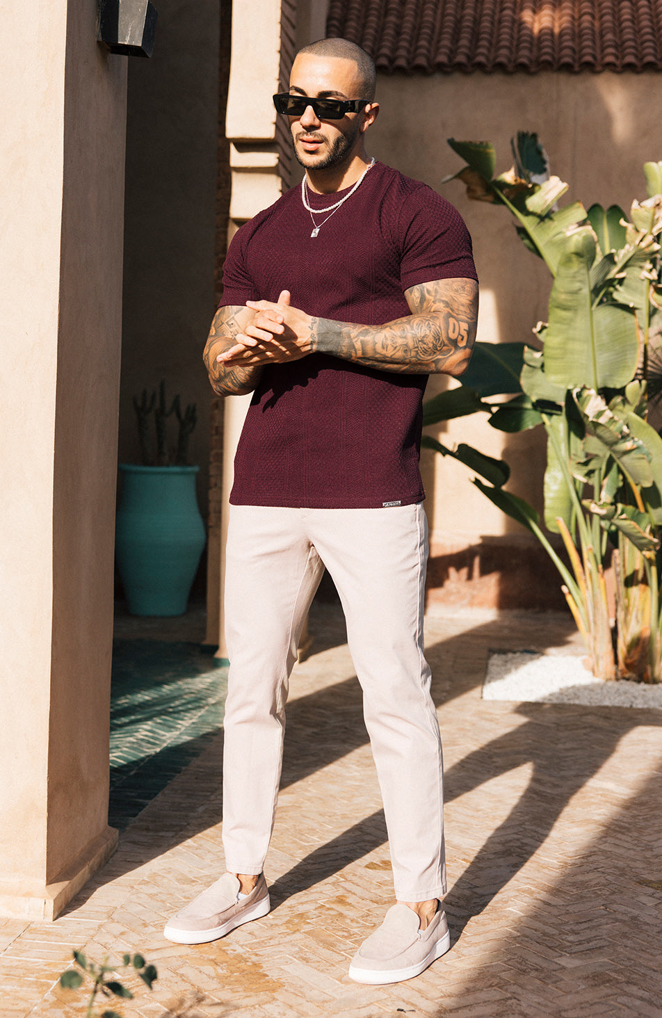 Cedro Slim Textured Tee in Burgundy