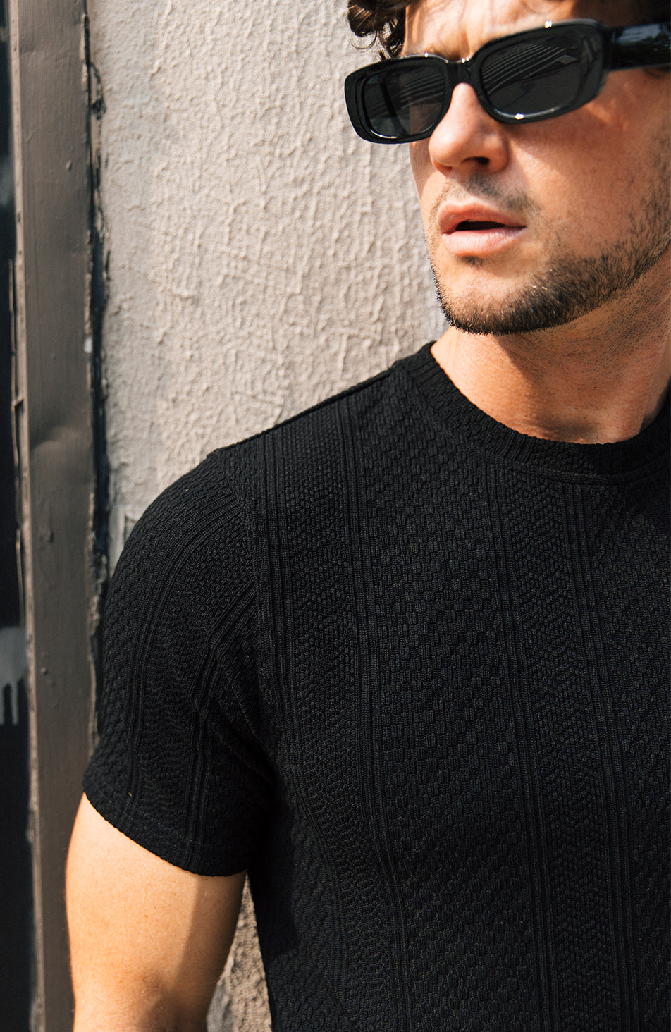 Cedro Slim Knit Tee in Black