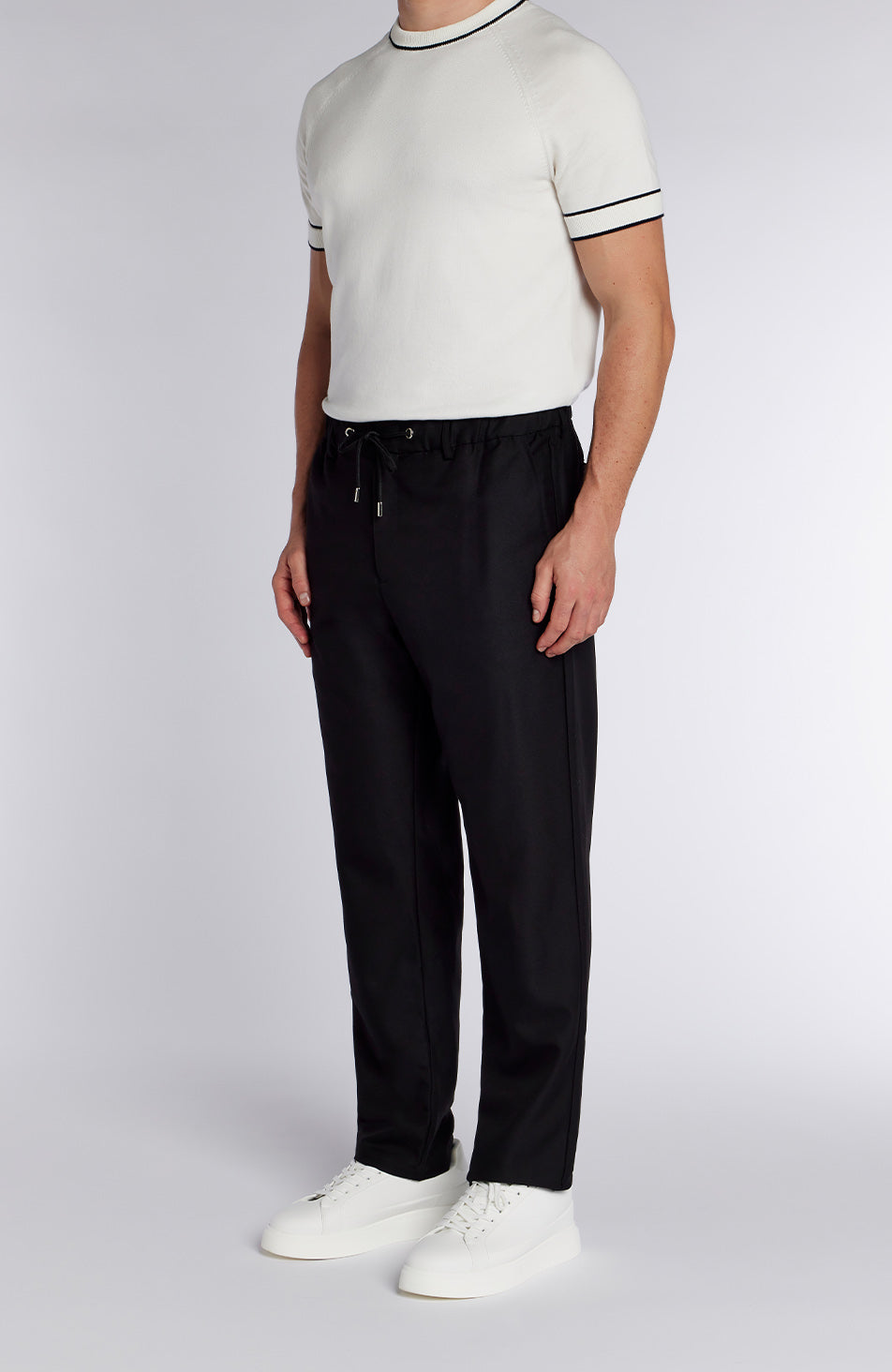 Deveron Straight Leg Pants in Black