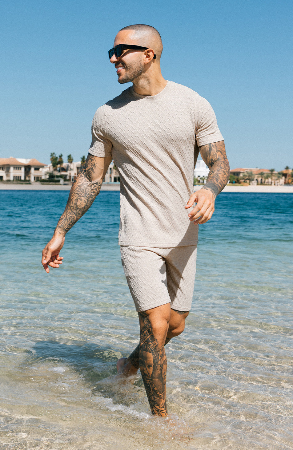 Model is 5'10 wearing W30