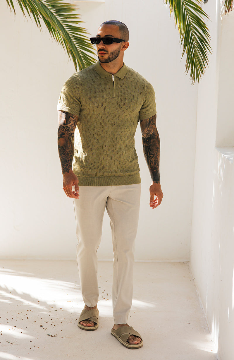 Model is 5'10, Chest 38in wearing size M