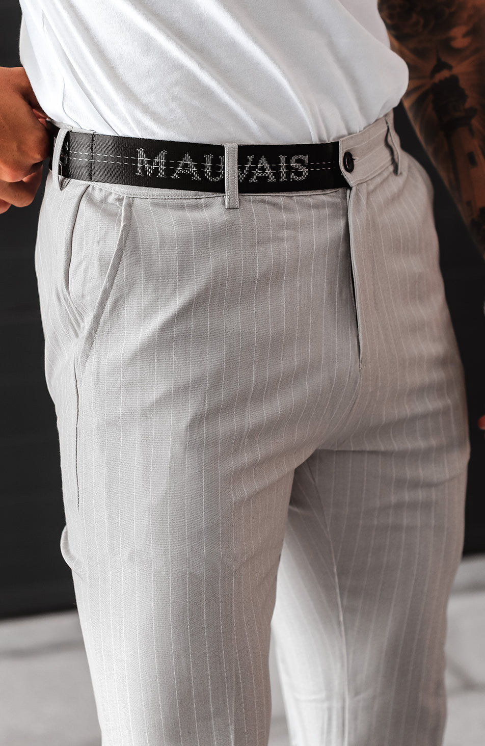 MAUVAIS