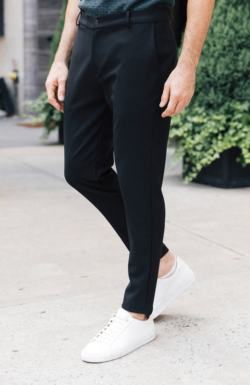 Signature Hybrid Pants in Black