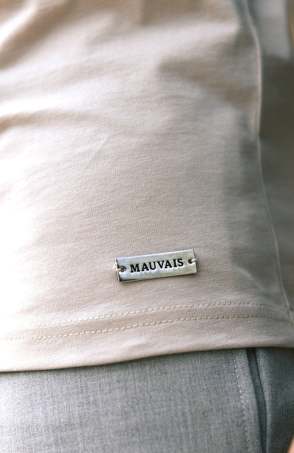 MAUVAIS