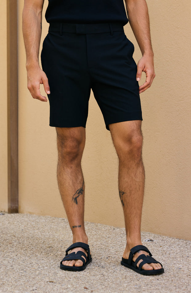 Model is 5'11 with a waist 32", wearing a W32