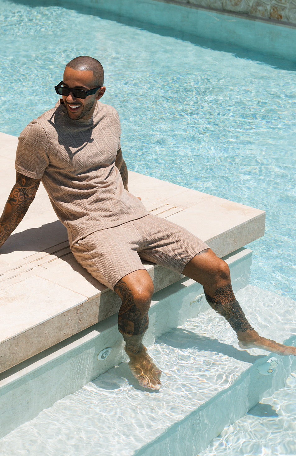 Tanami Textured Stretch Slim Tee in Beige