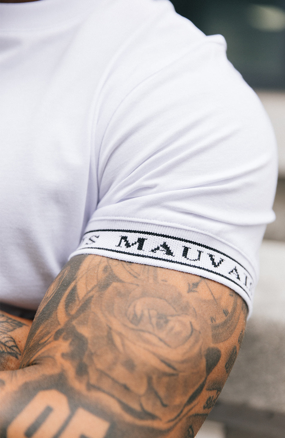 MAUVAIS