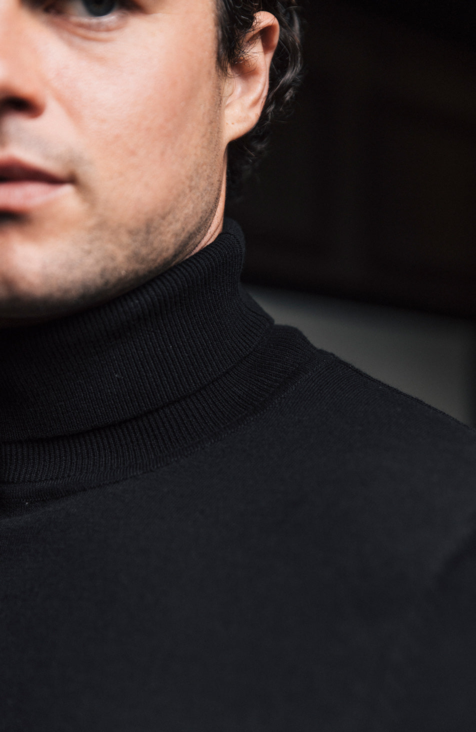 Wyndam Slim Turtle Neck Jumper in Black