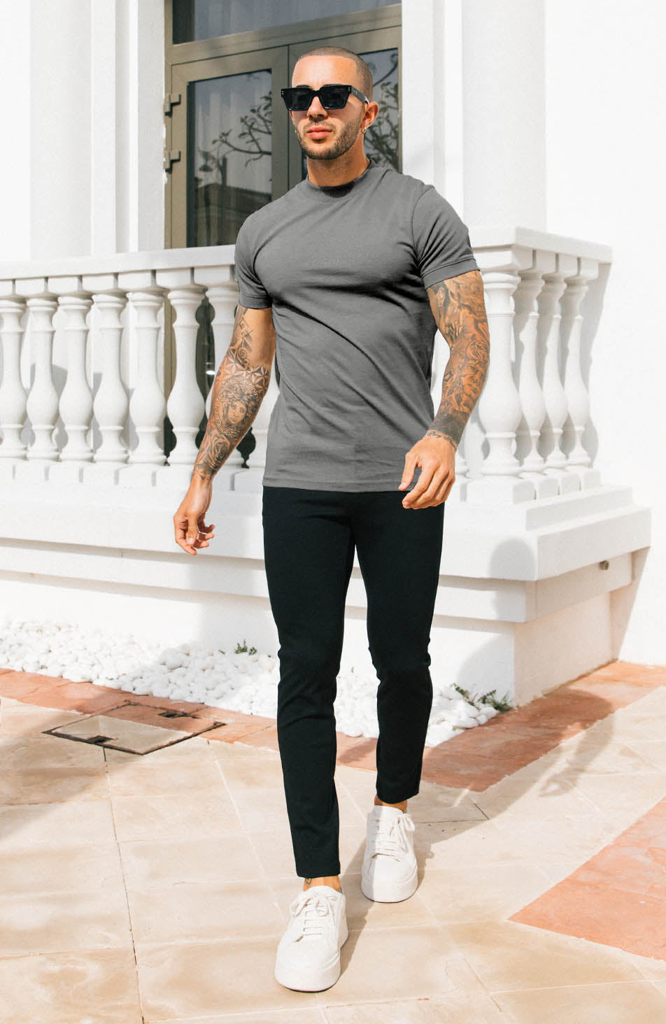 Signature Slim Tee in Dark Grey